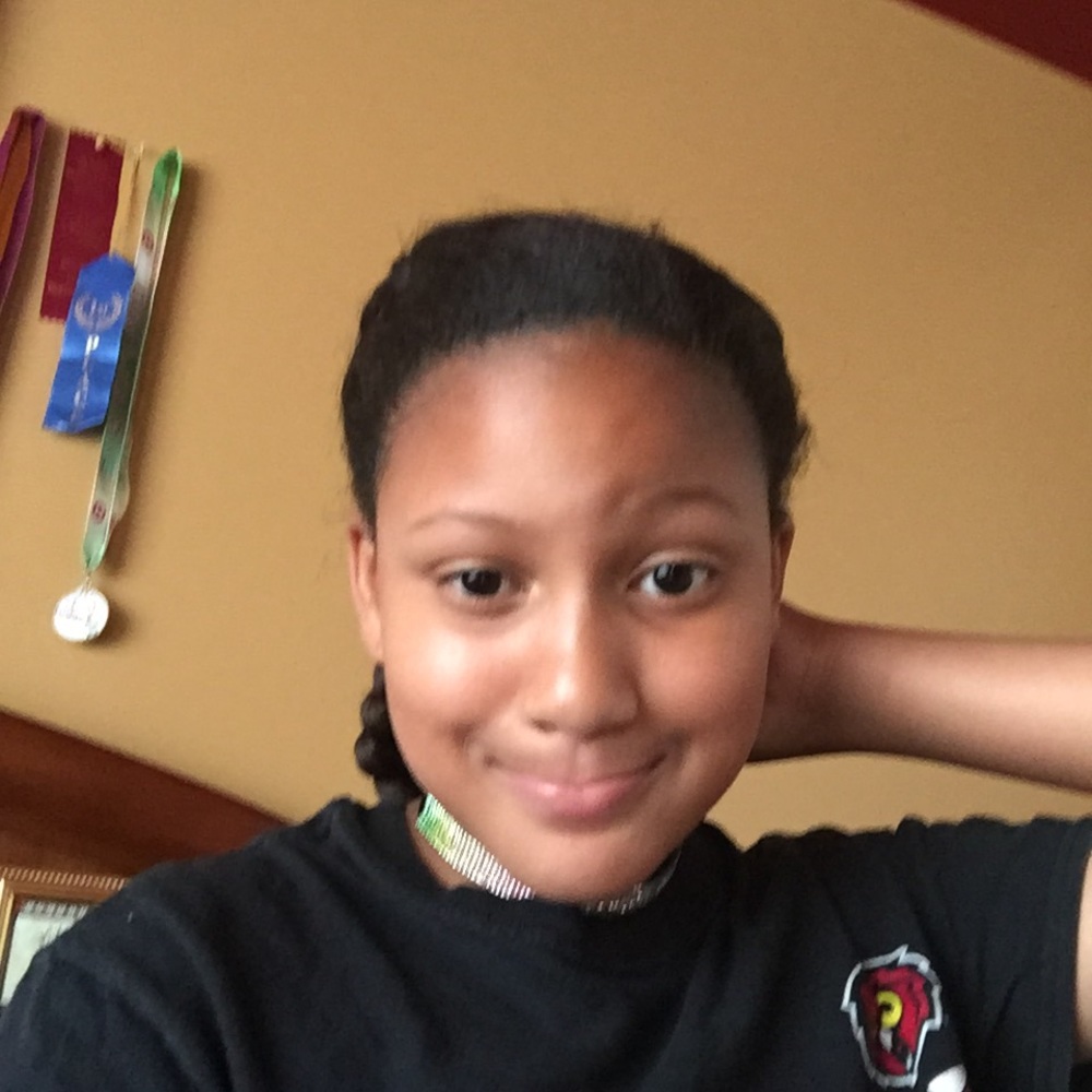 Meet your Posher, Zienab